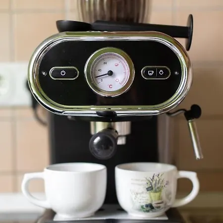 Aida Sport Апартаменти Еґер